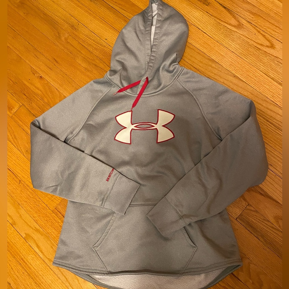 Women’s Large Under Armour Hoodie